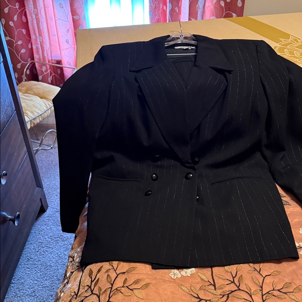 Elegant women’s 2 piece Black Women's Suit